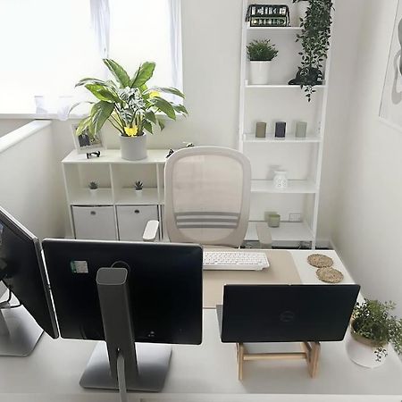 Private Guest House - Double Bedroom, En-Suite And Workspace With Private Entrance, First Floor With No Lift And No Full Kitchen Leicester Ngoại thất bức ảnh