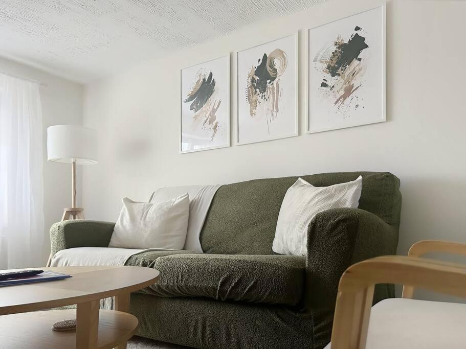 Private Guest House - Double Bedroom, En-Suite And Workspace With Private Entrance, First Floor With No Lift And No Full Kitchen Leicester Ngoại thất bức ảnh